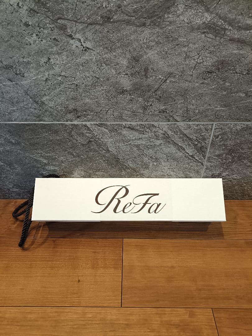 新品未使用　ReFa リファビューテック ストレートアイロン