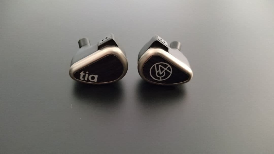 64audio Tia Trio 現行ロット【新品に近い状態・美品】