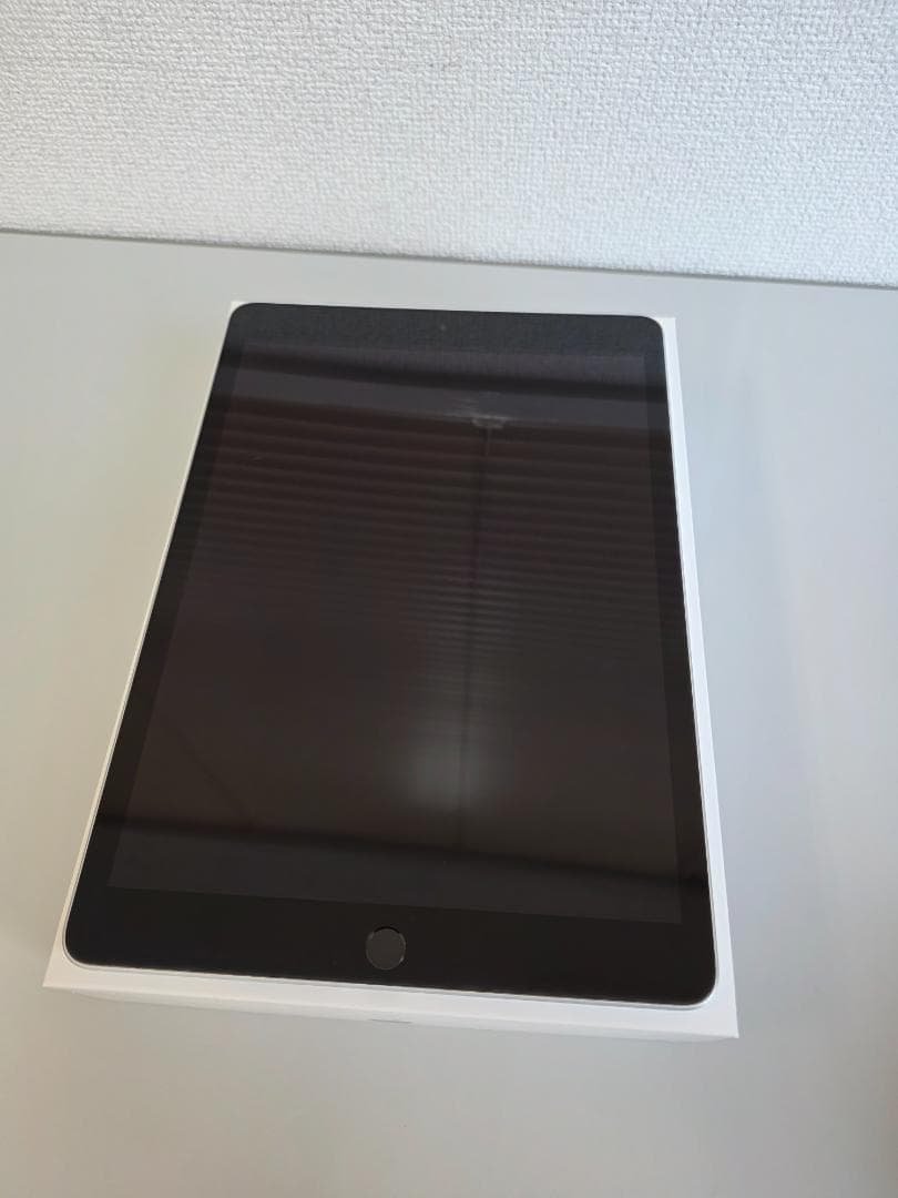 iPad（第9世代） Wi-Fi + Cellular　64GBモデル