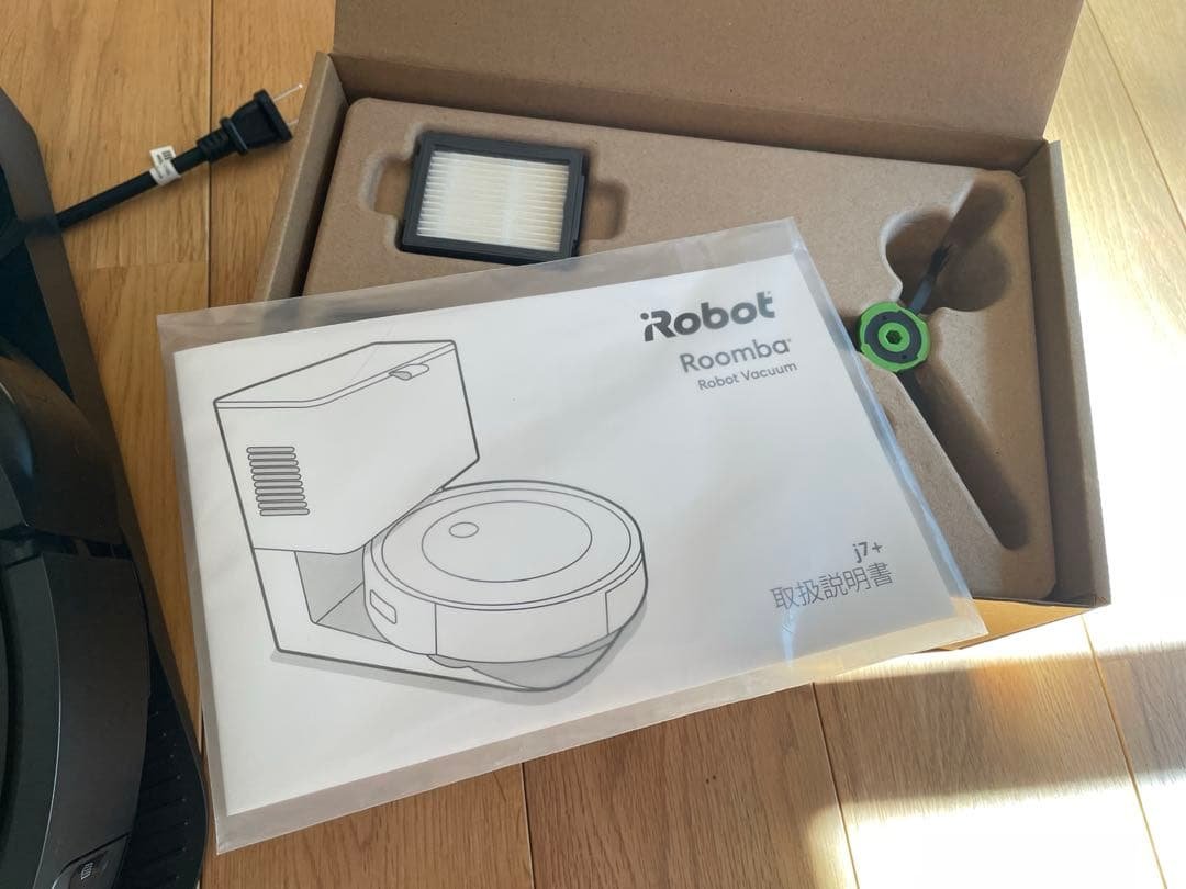 【極美品】アイロボットIRobotルンバ j7+ 掃除機 j755860