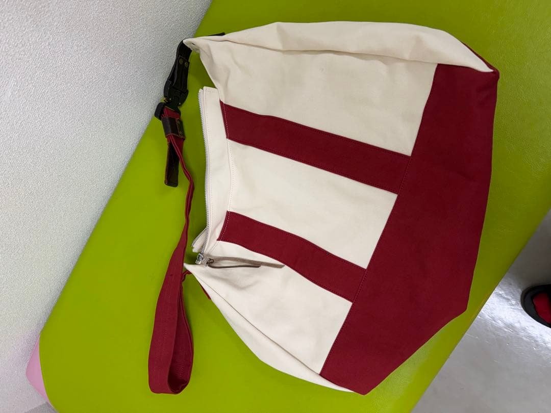 KHOKI 3D cutting messenger bag コッキ 赤　新品