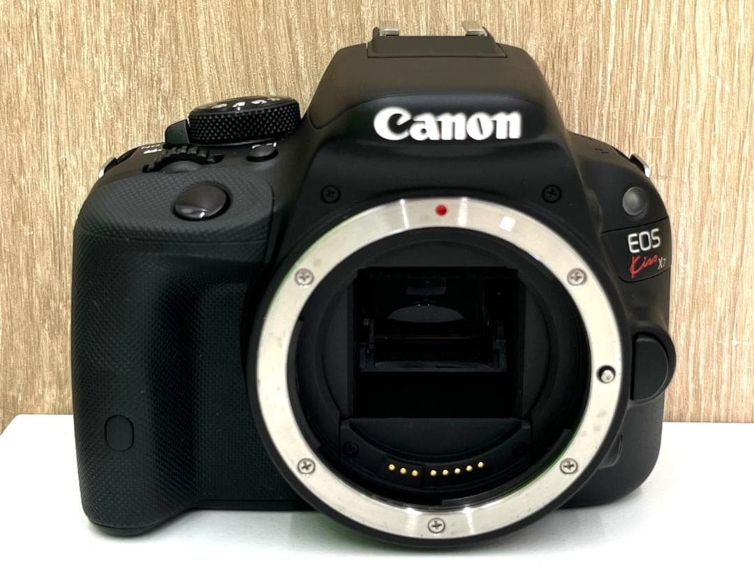 美品　EOS　Kiss X7 ダブルズームキット キャノン