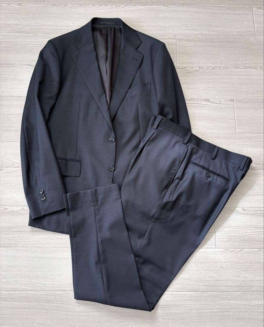 美品 STRASBURGO ストラスブルゴ スーツ　50 チャコール