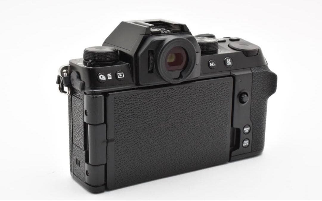 FUJIFILM X-S10 ボディ