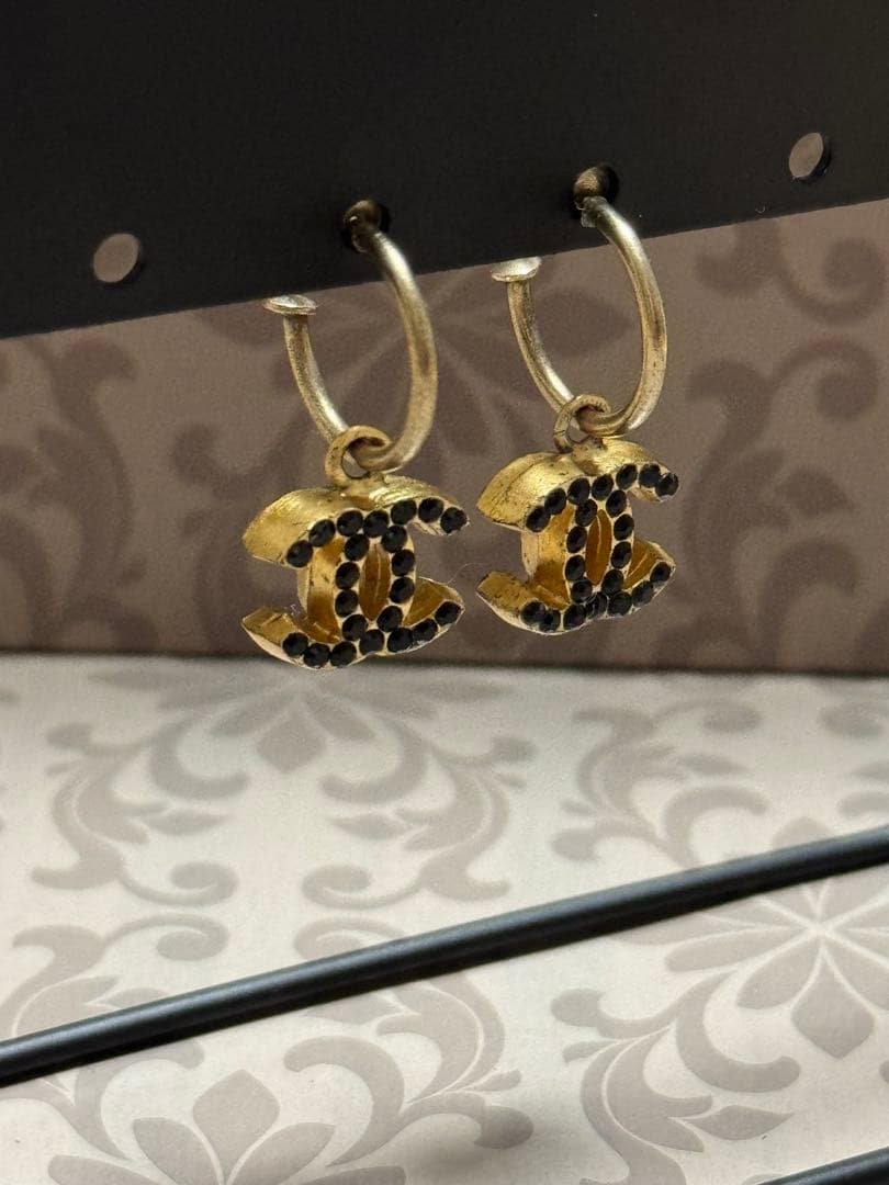 正規品‪☆シャネルココマークフープピアス 黒スワロヴィンテージCHANELメンズ