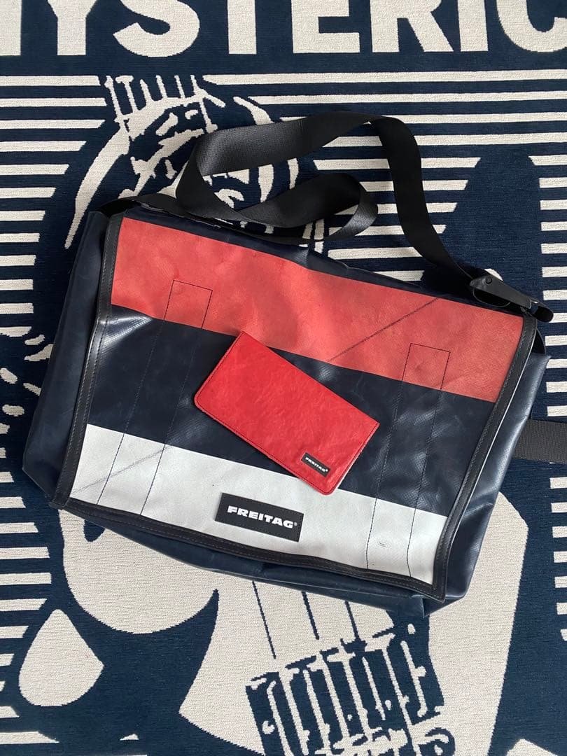 専用　FREITAG メッセンジャーバッグ 中型 赤/青/白