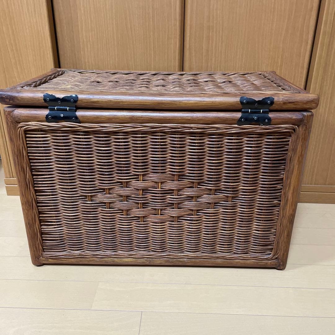 籐　蓋・布張り収納ボックス　コンテナ　アンティーク　アジアン