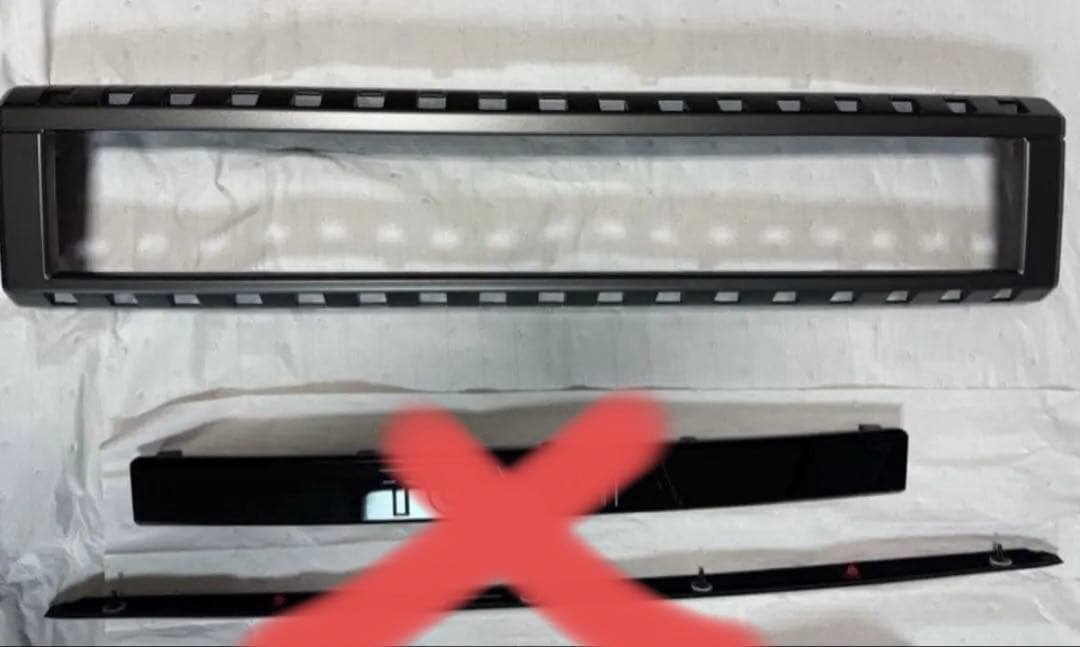 トヨタ ランクル250 純正　グリルガーニッシュ　新品　ファーストエディション