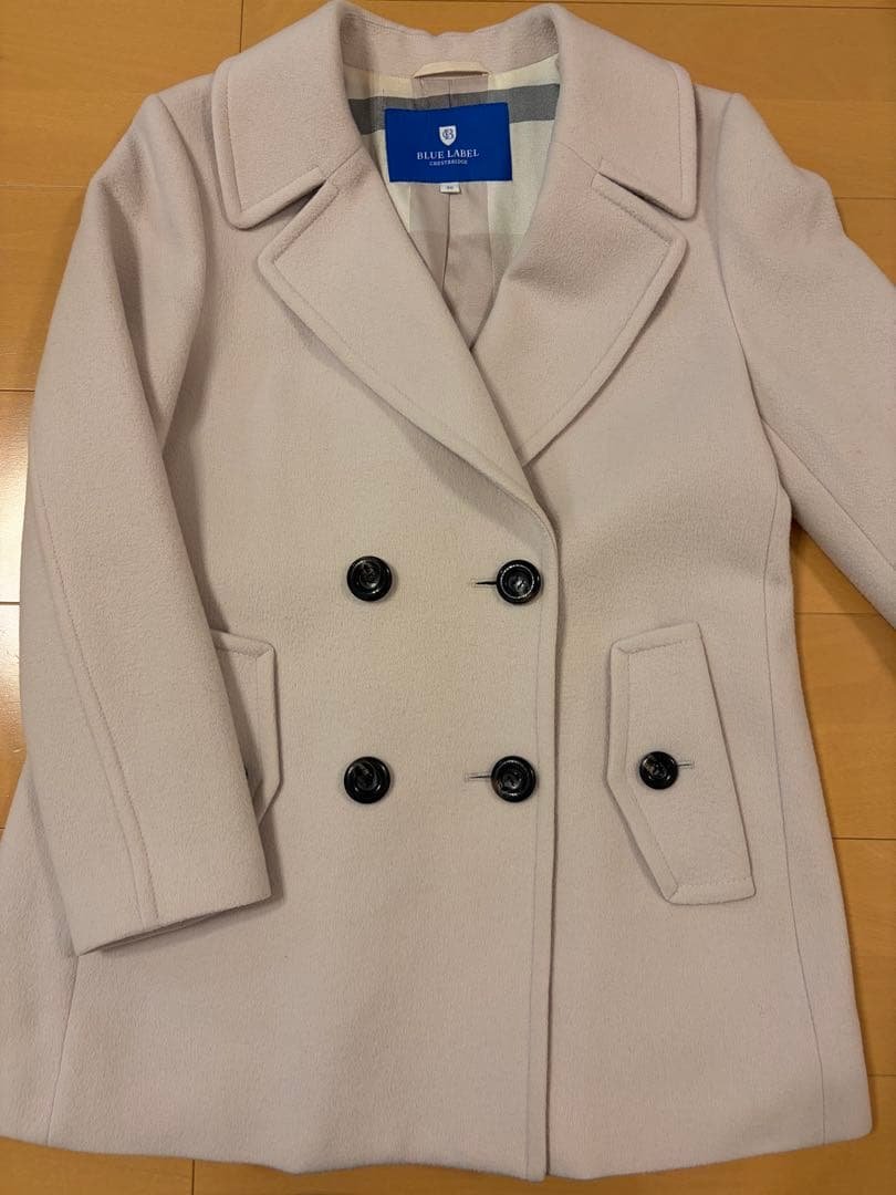 ブルーレーベルクレストブリッジエクリュピーコート