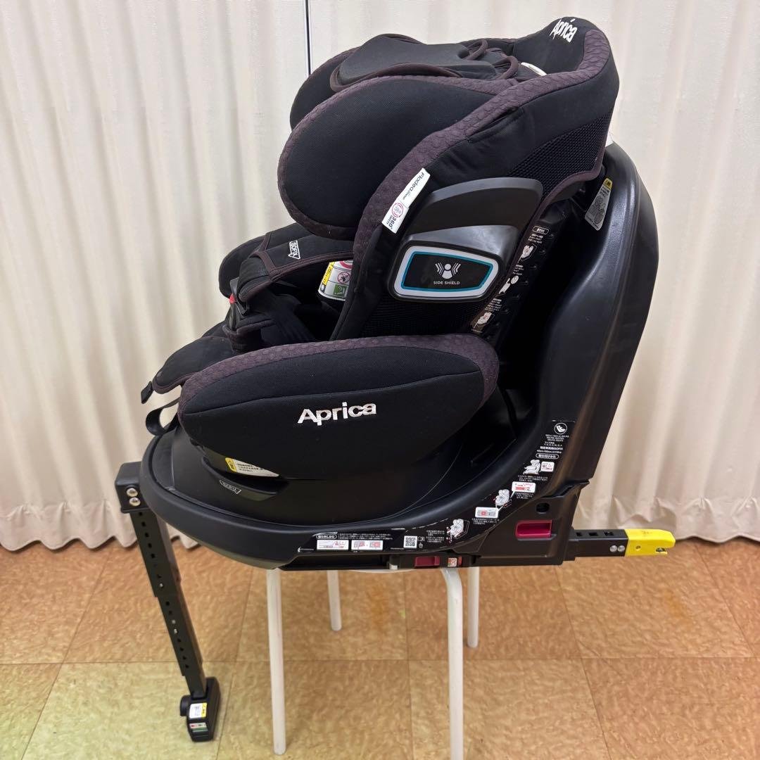 クリーニング済　☆綺麗☆　新生児OK　アップリカ　フラディアグロウ　ISOFIX