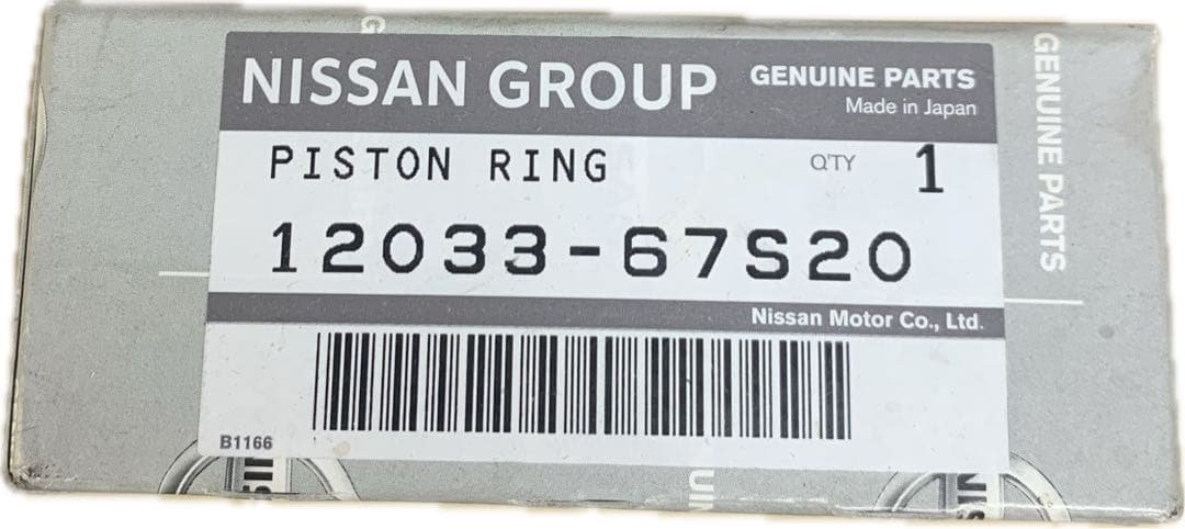 ジ*イ様 日産純正新品BNR32スカイラインRB26 ピストンリング12033-