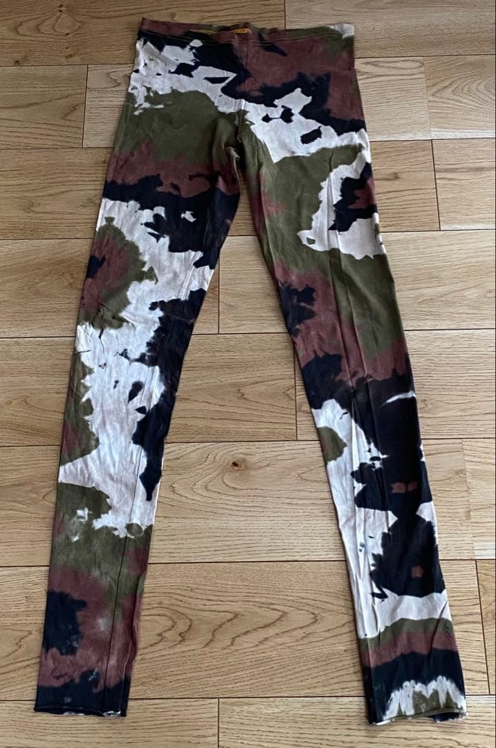 ルグランブルー　AMAZONICA 迷彩柄レギンス